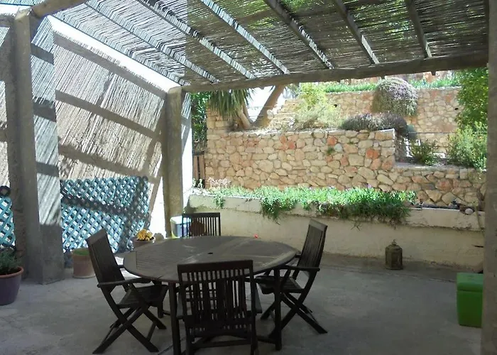 El Barrio Medieval De Miravet